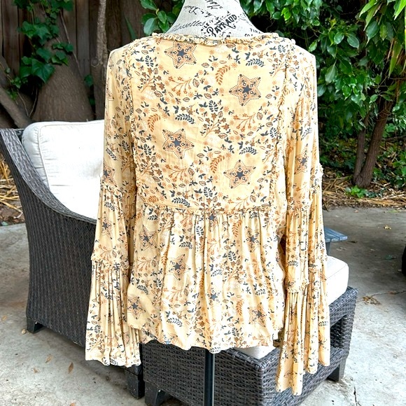 EUC Spell 💫Vintage Celestial Blouse in Cream size Large - Picture 6 of 10
